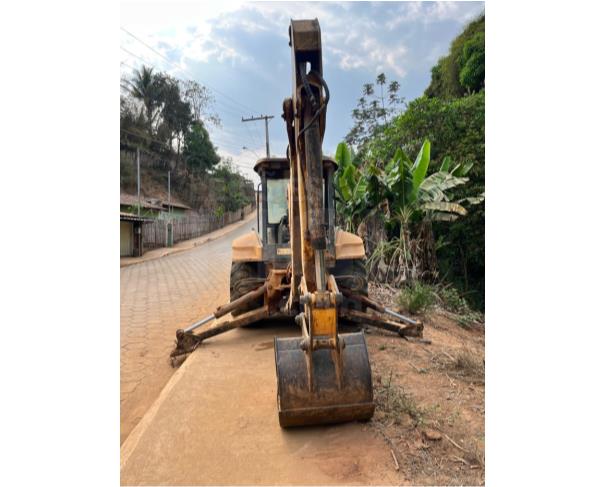 Foto de SÃO PEDRO DOS FERROS/MG - Retroescavadeira New Holland, LB90