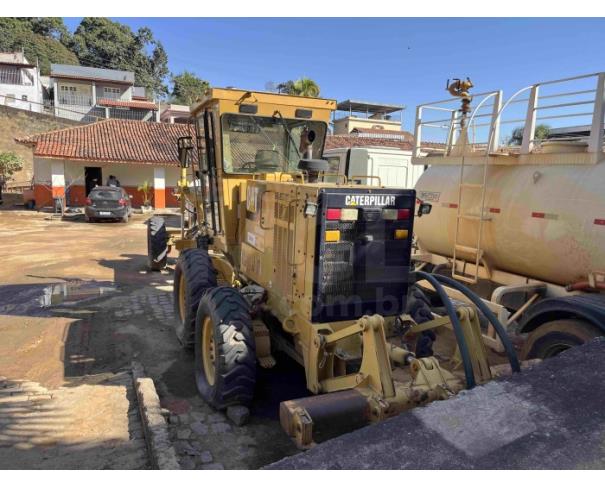 Foto de PIRAPETINGA/MG - Patrol Motoniveladora Caterpillar 120k 