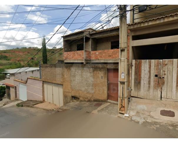 Foto de CARATINGA/MG - Prédio com 3 pavimentos área total 200,00m² no bairro Zacarias