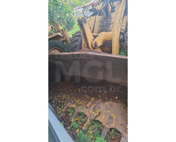 Foto de PORTO AMAZONAS/PR - Pá Carregadeira Komatsu, modelo WA200