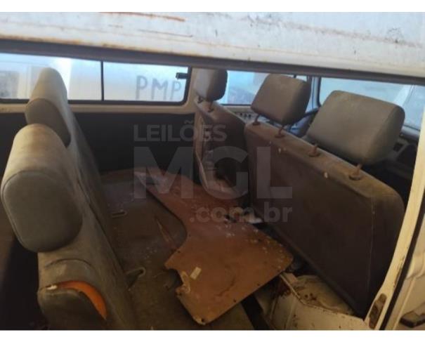Foto de PORCIÚNCULA/RJ - VW Kombi Lotação 2006/2006
