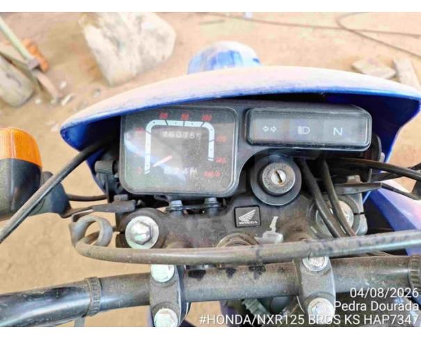 Foto de PEDRA DOURADA/MG - Motocicleta Honda NXR125 Bros KS, 2004/2005, GASOLINA 