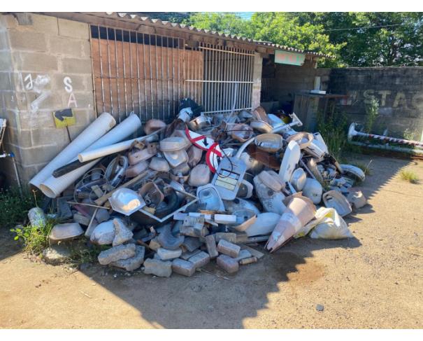Foto de ANCHIETA/ES - Sucata de material elétrico 