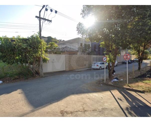 Foto de MURIAÉ/MG — Prédio Comercial no Bairro Boa Vista