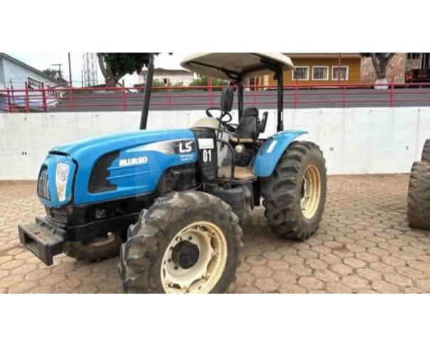 Foto de OLIMPIO NORONHA/MG - Trator Agrícola LS, modelo PLUS 90