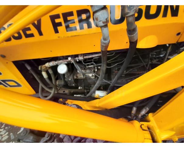 Foto de ITAÚNA/MG-RETROESCAVADEIRA  MASSEY FERGUSON