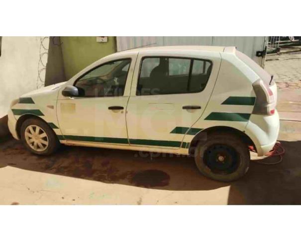 Foto de MONTES CLAROS/MG - Renault Sandero Authentique 1.0 16V, 2014/2014, FLEX 