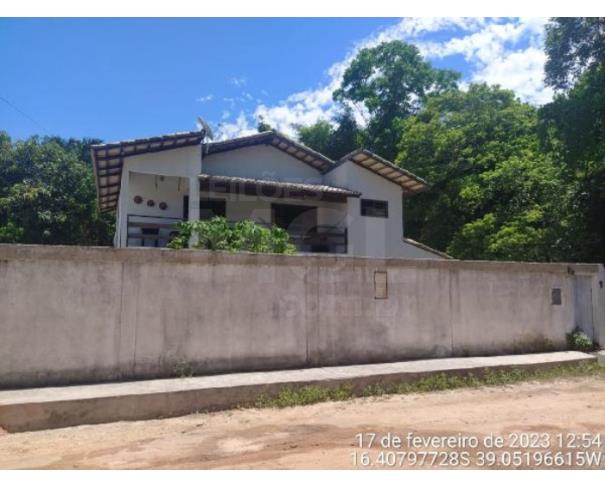 Foto de PORTO SEGURO/BA — Casa com 4 quartos e 2 Vagas na Garagem no Bairro 