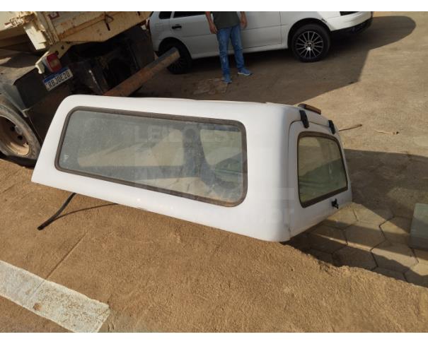 Foto de Águia Branca /ES- Capota de fibra de vidro para Amarok