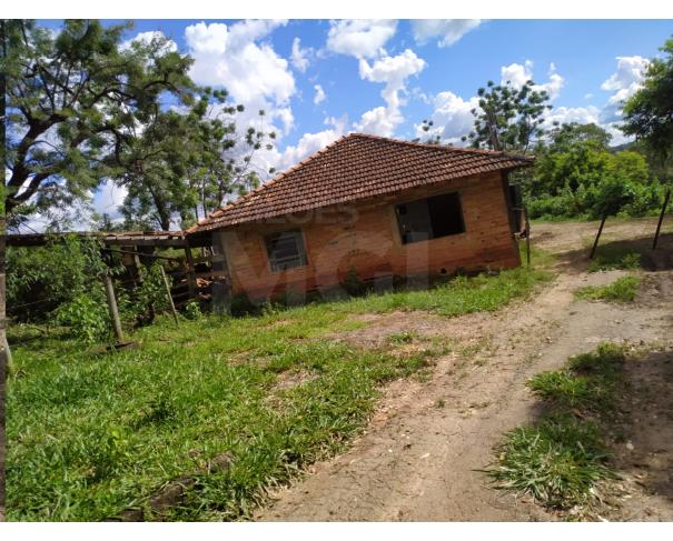 Foto de SÃO GONÇALO DO PARÁ/MG – Sítio com 19.88.00 hectares (198.800m²) frente para BR—262 