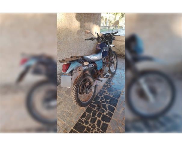 Foto de VIÇOSA/MG - Motocicleta HONDA NX 200