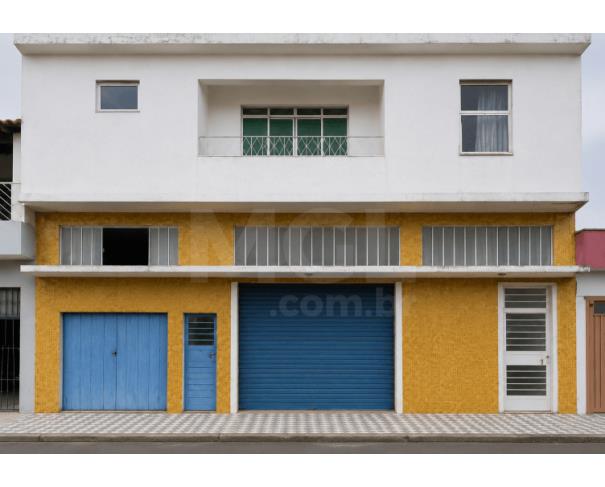 Foto de PIUMHI/MG - Galpão comercial com 260m², situado no Centro