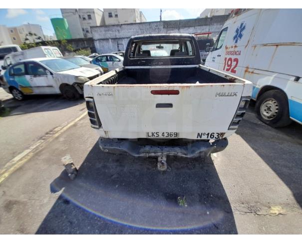 Foto de RIO DAS OSTRAS/RJ - ESP. ABER.C.DUPL. I. TOYOTA HILUX CD 4X4