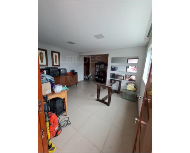 Foto de ITAÚNA/MG — Casa com 03 quartos sendo 01 suíte no bairro Belvedere