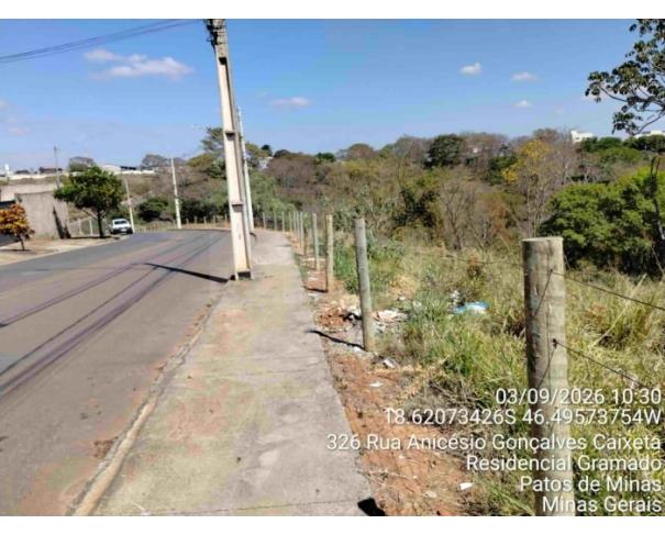 Foto de PATOS DE MINAS/MG - Lote 01 da Quadra 03, destinado a equipamento comunitário, com área de 3.920,39 m², localizado no Bairro Campos Elíseos
