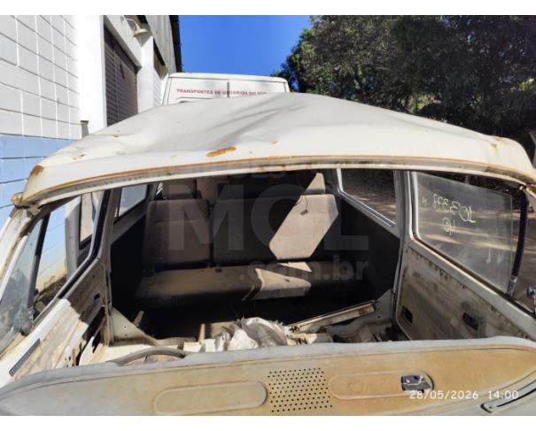 Foto de SARAPUÍ/SP - VW Kombi Lotação, 2011/2011, FLEX