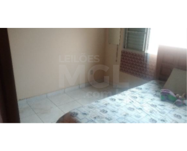 Foto de ALFENAS/MG – Casa com aproximadamente 184,00m², situada no loteamento Jardim Aeroporto II
