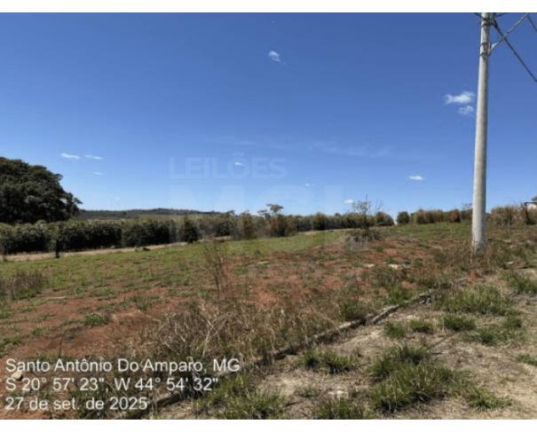 Foto de SANTO ANTÔNIO DO AMPARO/MG — Lote com área de 200m² no Residencial Ouro Branco