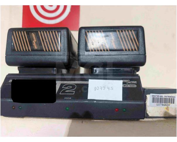 Foto de BELO HORIZONTE/MG - EQUIPAMENTOS DE ÁUDIO E ACESSÓRIOS DIVERSOS – PEDESTAIS, CARREGADOR E BATERIA