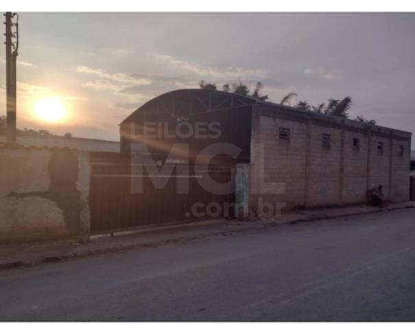 Foto de ELÓI MENDES/MG — Galpão industrial com área construída de 1.200m²