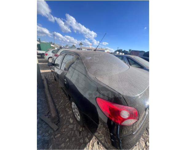 Foto de ITAÚNA/MG - PEUGEOT 207 Passion XR - 2011/2012
