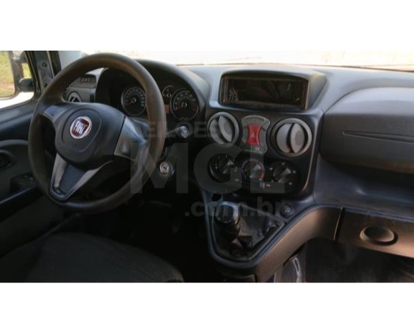 Foto de CHALÉ/MG - Fiat Doblo Essence 7L E, 2017/2017, FLEX 