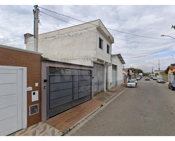 Foto de POUSO ALEGRE/MG — Casa com 2 pavimentos e seu lote no Jardim Amazonas II 