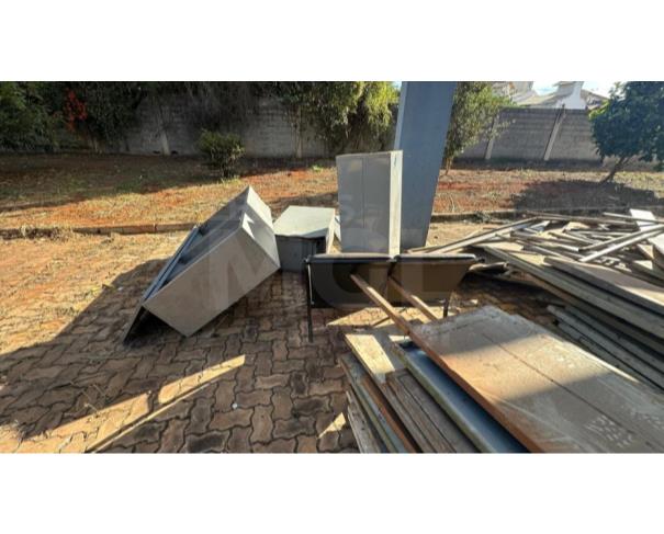 Foto de ITATIAIUÇU/MG-Barraca metálica modulada para evento formato pirâmide (quatro águas) 2,15m x 2,15m, estrutura de tubo, toldo da cobertura produzido em lona de alta resistência. Fornecedor bulchoz e cia Ltda.