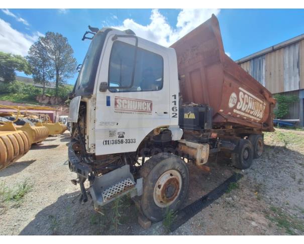 Foto de OSASCO/SP- CAMINHÃO CAÇAMBA MEIA CANA - MERCEDES BENZ AXOR 2831 K ROSSETI - ANO: 2011/2011 - PA13165