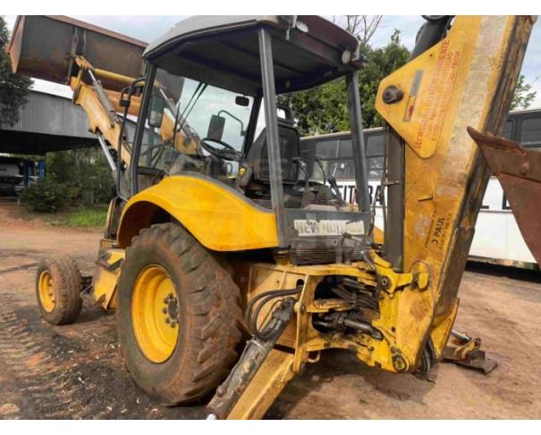 Foto de GUAIMBÊ/SP - Retroescavadeira New Holland, modelo LB90, Série 082110