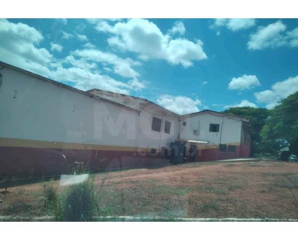 Foto de ALFENAS/MG - Frigorífico com terreno de 11.428,00m² no Córrego do Pântano
