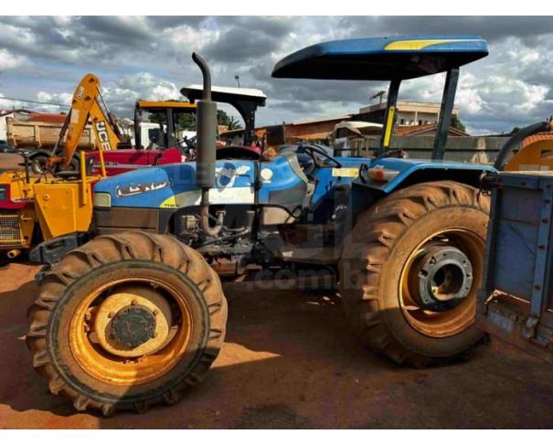 Foto de TIROS/MG - Trator Agrícola New Holland, modelo TT4030