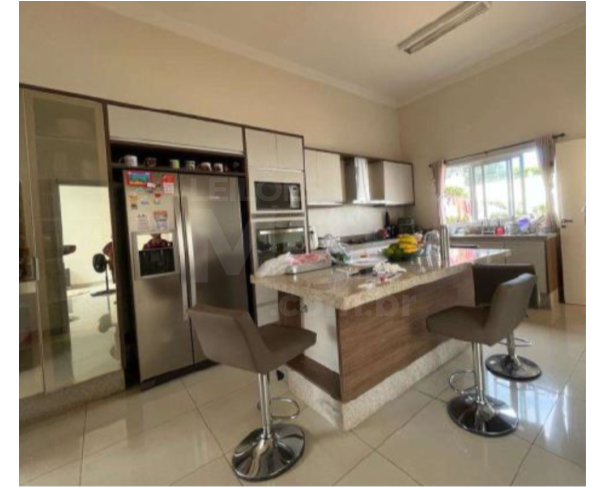 Foto de PIACATU/SP — Casa residencial com a área de 420,54m² e seu respectivo lote com 1150,00m²
