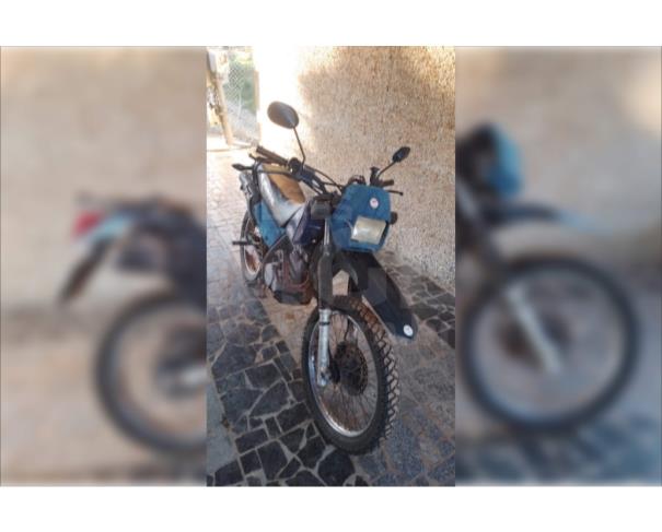 Foto de VIÇOSA/MG - Motocicleta HONDA NX 200