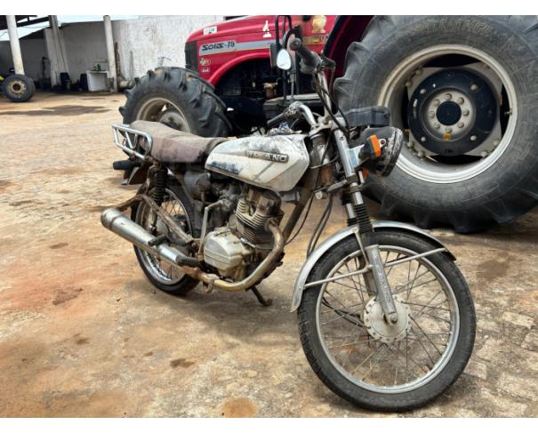 Foto de ANDARAÍ/BA - Motocicleta Wuyang WY 125 ESD PLUS, 2008/2009
