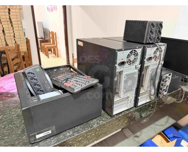 Foto de TIROS/MG - LOTE COMPOSTO POR MÓVEIS, EQUIPAMENTOS, ELETRÔNICOS E BENS DIVERSOS