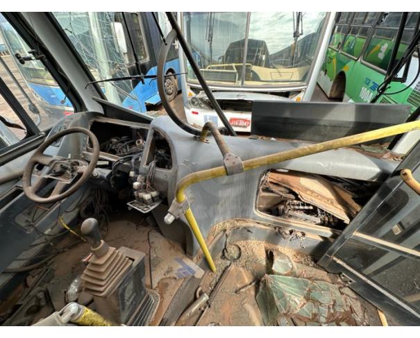 Foto de BRASÍLIA/DF - Ônibus VW Induscar Mil U OT, (1726/59 O500U Caio Millenium) 2007/2008