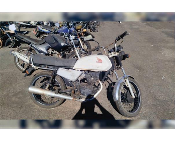 Foto de APARECIDA DE GOIÂNIA/GO - Motocicleta HONDA CG 125 - PARA RETIRADA DE PEÇAS - MOTOR INSERVÍVEL