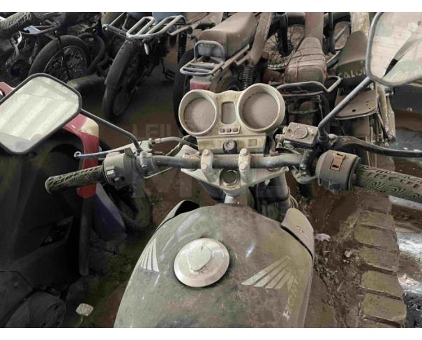 Foto de CAPIVARI/SP - VEÍCULO CONSERVADO - HONDA/CBX 250 TWISTER - 2003/2004