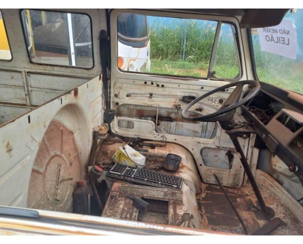 Foto de SANTA CRUZ DO RIO PARDO/SP - VW Kombi, 1989/1990