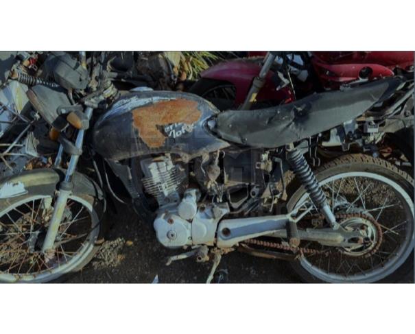 Foto de JARAGUÁ/GO - HONDA  CG 125 TITAN ES - CIRCULÁVEL - 2003/2003 - SN0000221