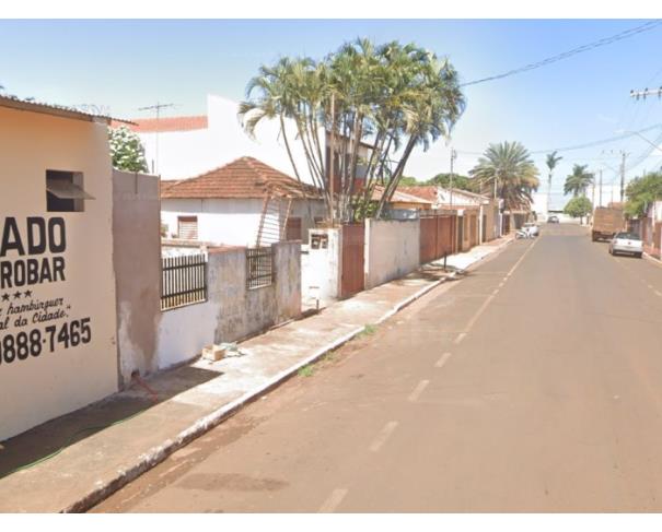 Foto de CONCEIÇÃO DAS ALAGOAS/MG — Casa com 5 cômodos no Centro