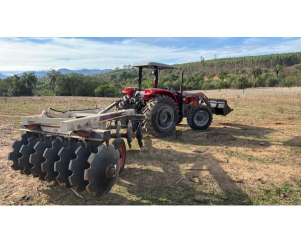 Foto de ITAÚNA MG - TRATOR COM PÁ 2025 - PÁ TF 1500 - HORAS 180 HS - GRADE BALDAN