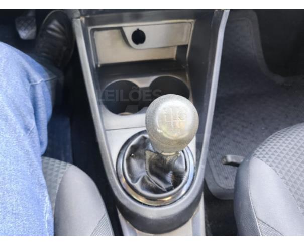 Foto de ITAÚNA/MG-VW NOVO VOYAGE TL MBV 2017/2017- PA12896