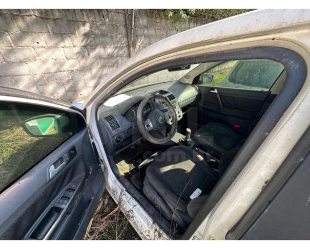 Foto de RIO DAS OSTRAS/RJ - VW POLO SEDAN 2.0 COMFOR