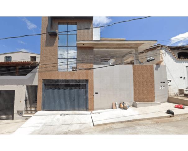 Foto de CARATINGA/MG — Casa com 3 quartos no bairro Manoel Ribeiro Sobrinho. 