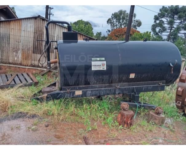 Foto de FLOR DA SERRA DO SUL/PR-Distribuidor de Adubo Lumeco Industrial (CHORUMEIRA), modelo LMC 4000L.