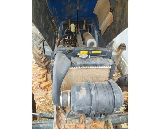 Foto de SERITINGA/MG - Trator Agrícola New Holland, modelo TL 75