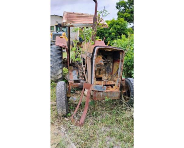 Foto de NOVO ORIENTE DE MINAS/MG- Trator Agrícola Massey Ferguson, modelo MF283