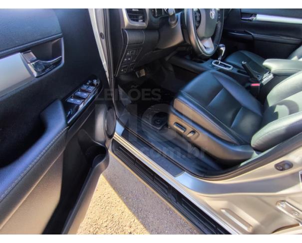 Foto de ITAÚNA/MG- TOYOTA HILUX CDSRXA4FD 2024/2024- PA13243